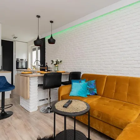 Seaside Boulevard By Renters Gdynia